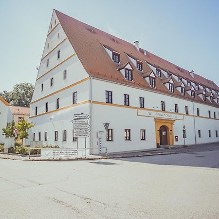 Апарт отель Mariandl Im Oberwirt Эггенфельден Экстерьер фото