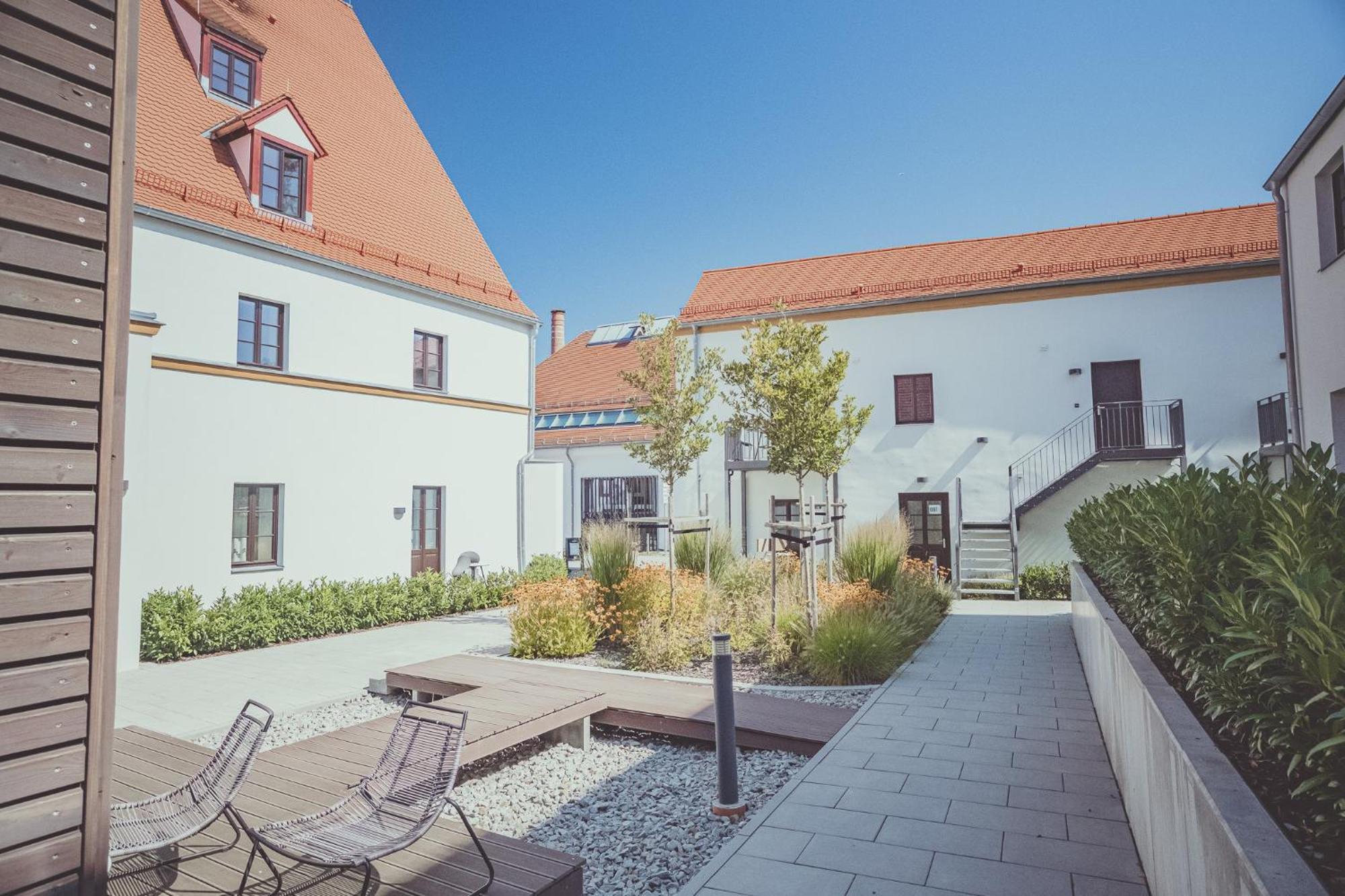 Апарт отель Mariandl Im Oberwirt Эггенфельден Экстерьер фото